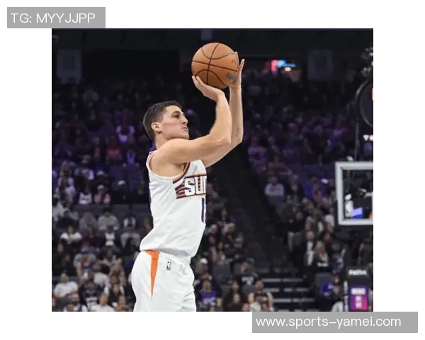 吉莱斯皮上半场三分球五投五中砍下15分4篮板5助攻表现完美无失误