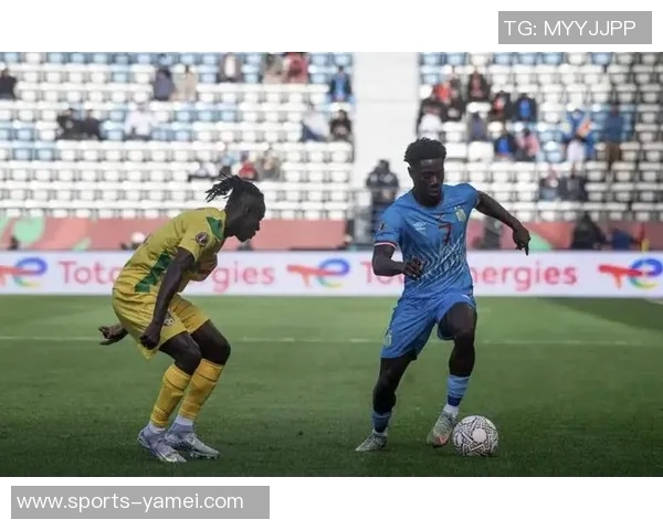 姆伯莫盛赞萨拉赫为非洲最佳阿什拉夫称霸世界右后卫之巅